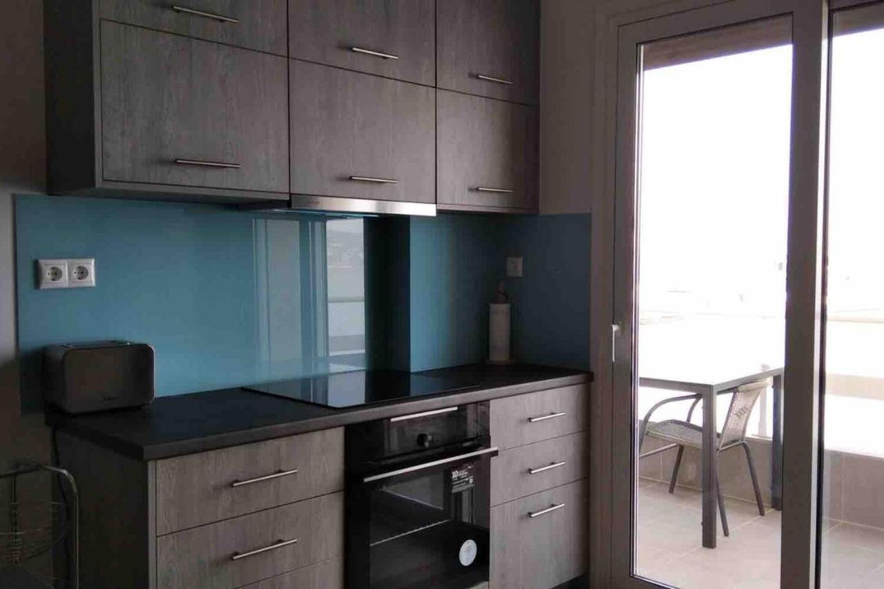 Beach Retreat In Town Corinthe Extérieur photo