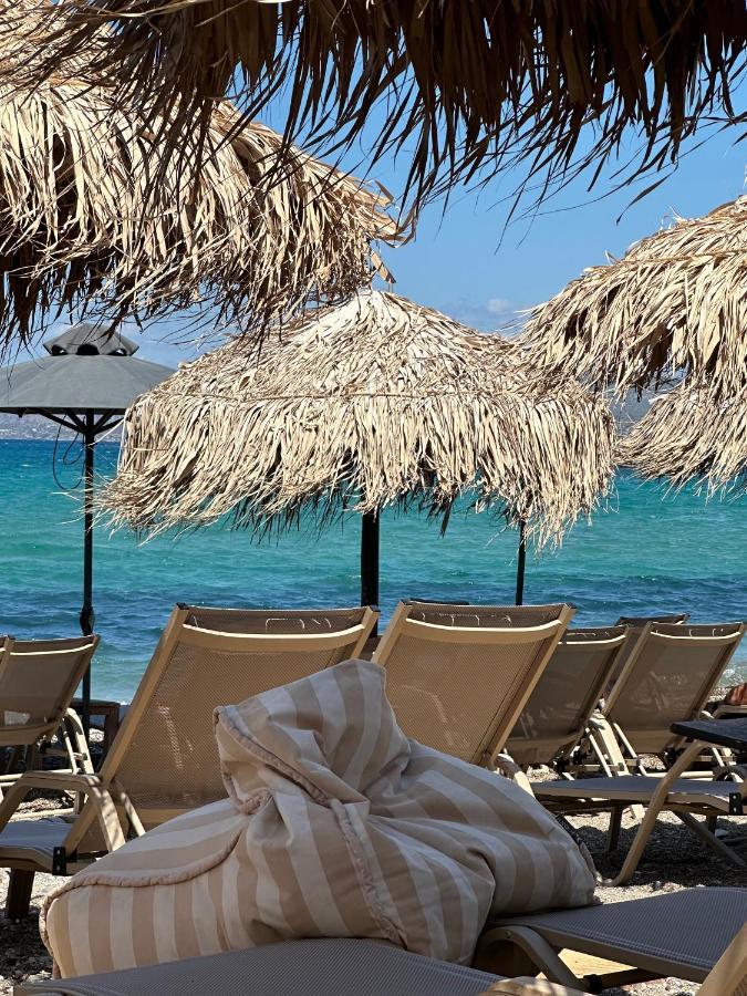 Beach Retreat In Town Corinthe Extérieur photo